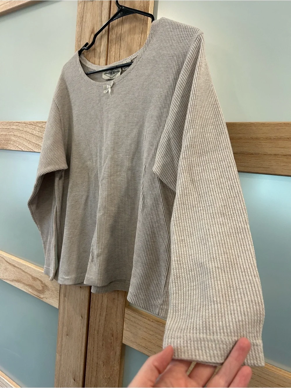 Vintage cream waffle knit top w bow